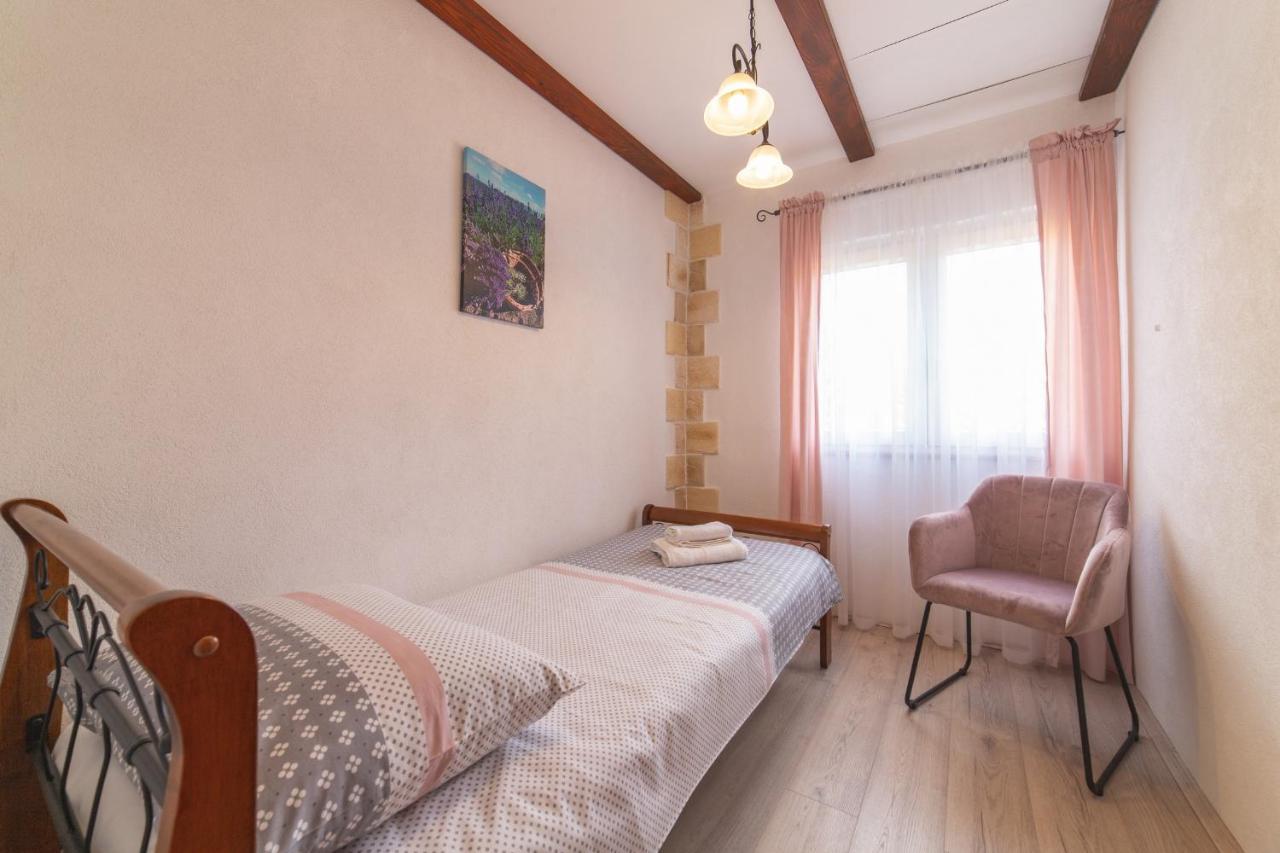 Holiday Home Sego With Private Pool Veliki Brocanac Экстерьер фото